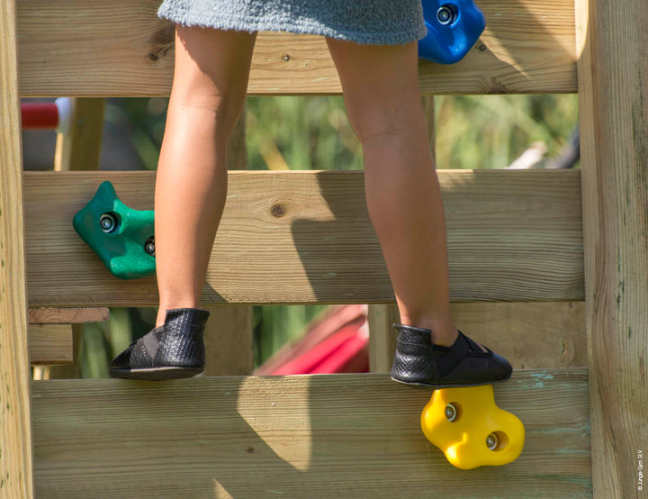 Jungle Lodge | Wooden climbing frame with swing & climbing net